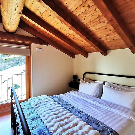 Apartman L'angolo Di *